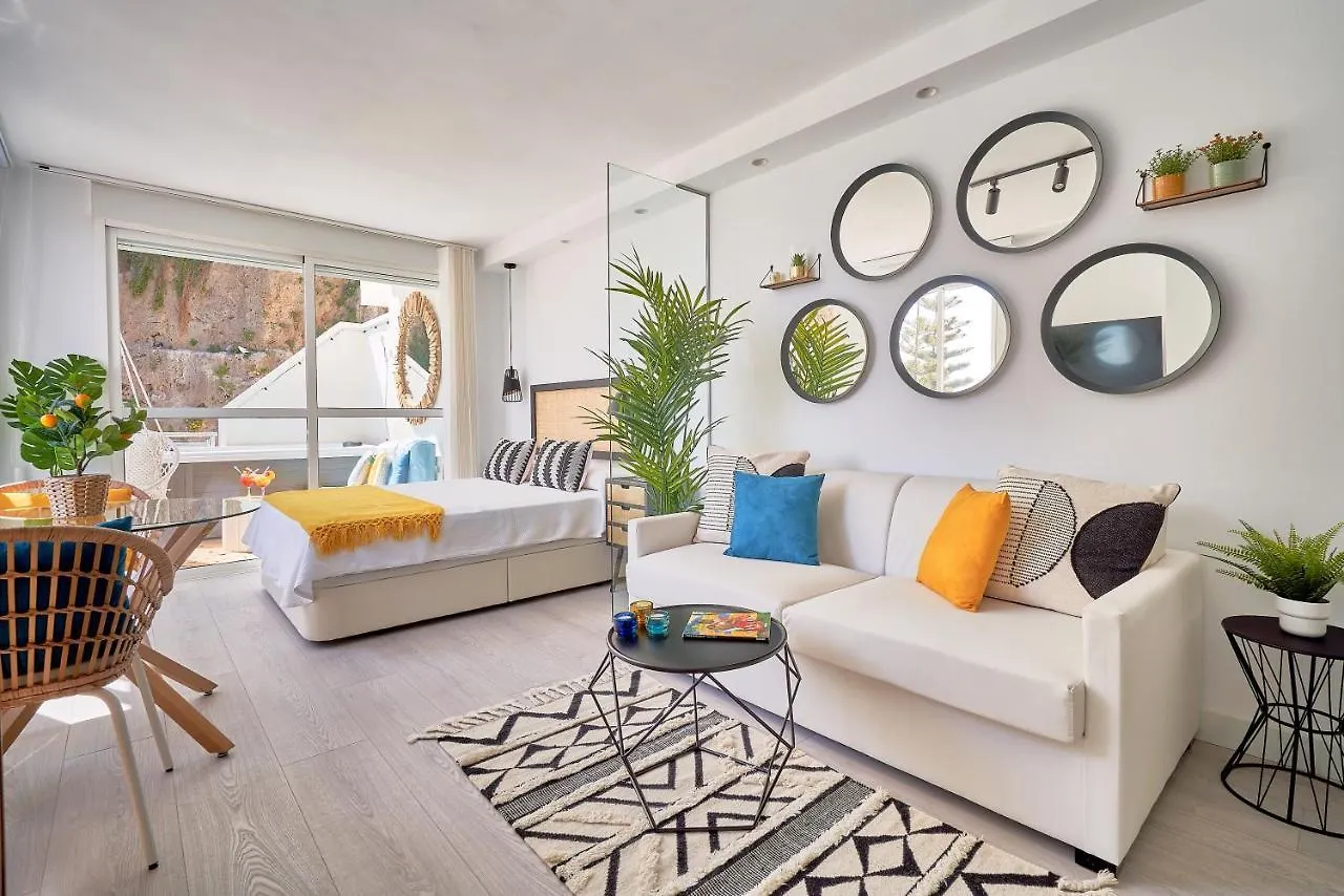 Suite Roca Chica Torremolinos 0*,  Spain